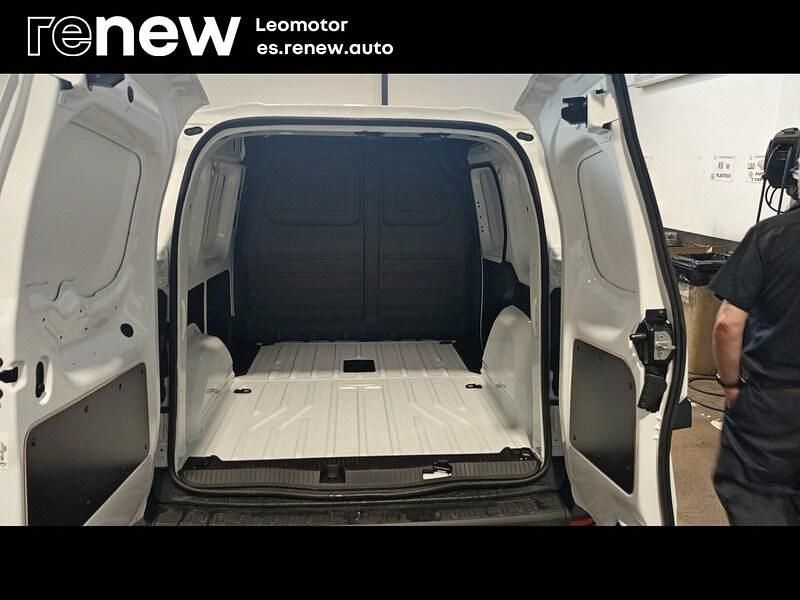 Usado Renault Kangoo 88 kW (120 CV) 2025 Blanco Monovolumen