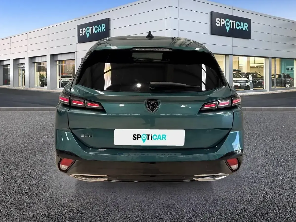 Usado Peugeot 308 SW Allure 130 CV (95 kW) 2024 Azul Familiar
