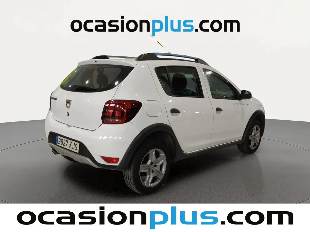 Usado Dacia Sandero Stepway 90 CV (66 kW) 2018 Blanco Utilitario