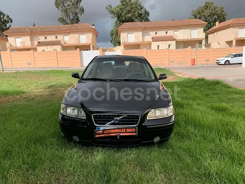 Usado Volvo S60 Momentum 185 CV (136 kW) 2006 Negro Berlina