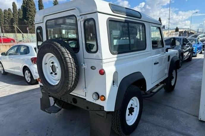 Usado Land Rover Defender 122 CV (89 kW) 2014 SUV