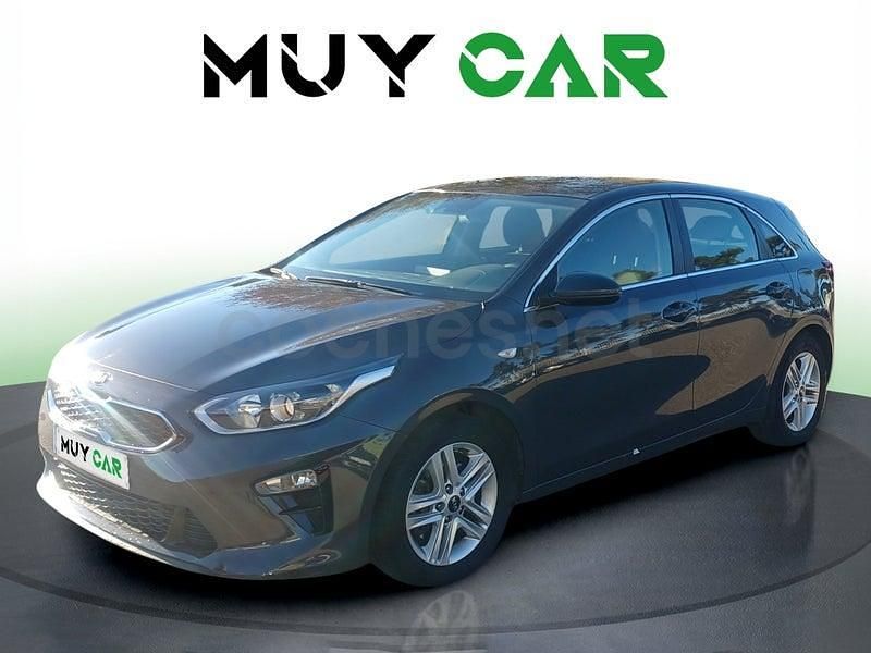Usado Kia Ceed 120 CV (88 kW) 2021 Blanco Utilitario