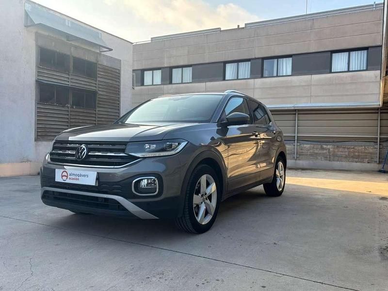 Usado VW T-Cross Sportline 110 CV (80 kW) 2021 Gris SUV