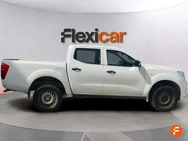 Usado Nissan Navara Acenta 163 CV (119 kW) 2021 Blanco Pickup/Camioneta