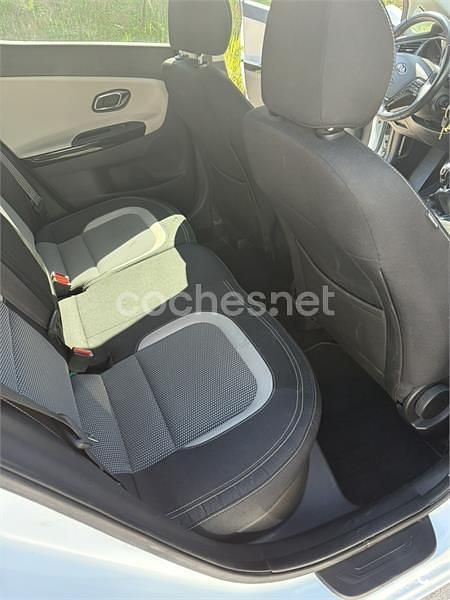 Usado Kia Ceed GT 90 HP (66 kW) 2016 Branco Sedan