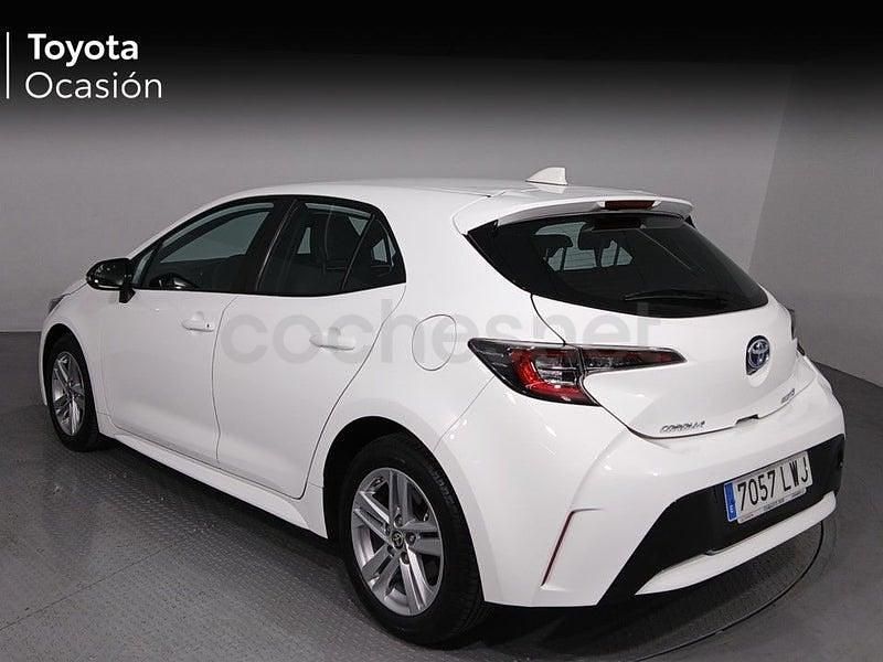 Usado Toyota Corolla Active 122 CV (89 kW) 2022 Blanco Berlina