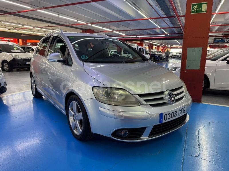 Gris / plata Usado 2008 VW Golf Plus Highline Monovolumen | 8990 € (Precio justo) - Imagen 1/4