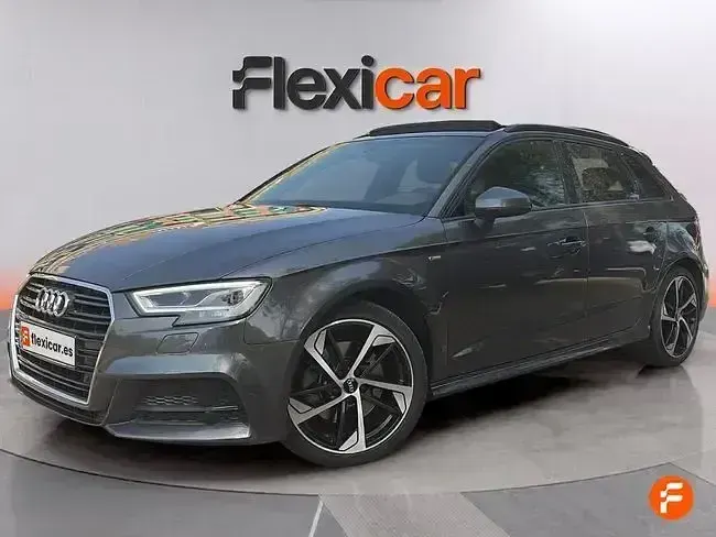 Usado Audi A3 150 CV (110 kW) 2020 Gris Berlina