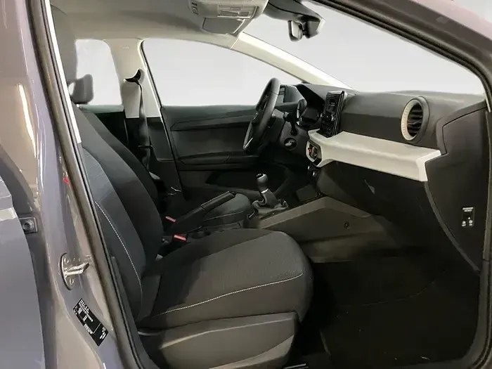 Usado Seat Ibiza Style 80 CV (58 kW) 2026 Gris Utilitario