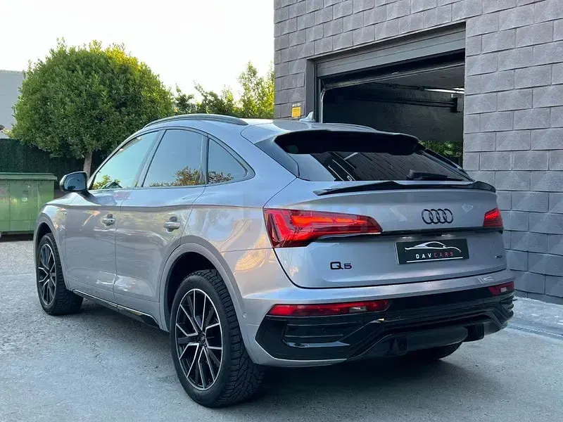 Usado Audi Q5 Sportback S-Line 204 CV (150 kW) 2022 Gris / plata SUV
