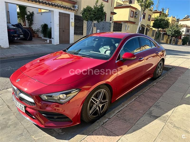 Granate Usado 2021 Mercedes CLA200 Berlina | 30.500 € (Precio justo) - Imagen 1/4