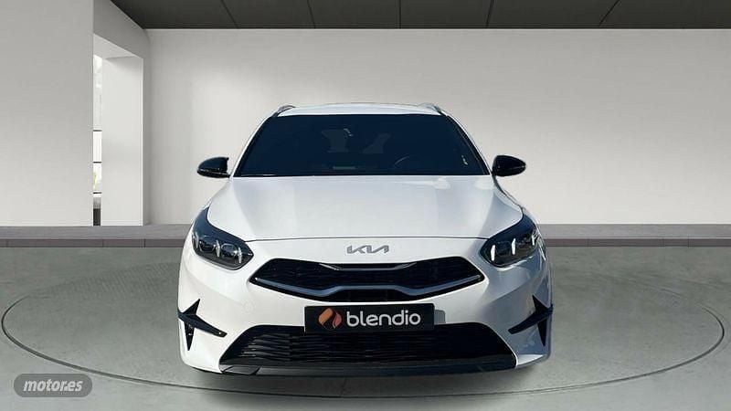 Nuevo Kia Ceed Sportswagon Style 120 CV (88 kW) 2025 Blanco Familiar