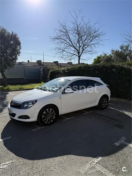 Usado Opel Astra GTC Energy 90 CV (66 kW) 2010 Blanco Berlina