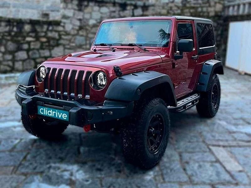 Usado Jeep Wrangler Sahara 284 CV (208 kW) 2013 Rojo SUV