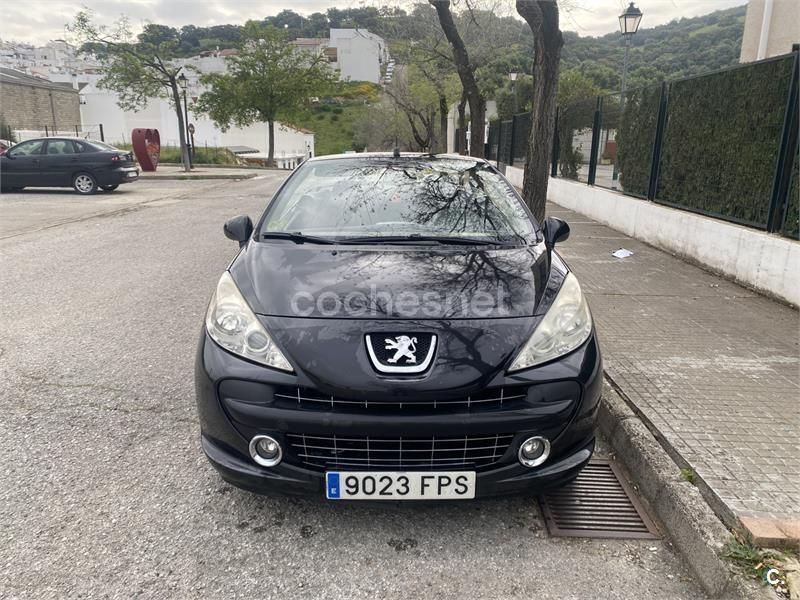 Negro Usado 2007 Peugeot 207 CC Sport Descapotable | 4500 € (Precio justo) - Imagen 1/4