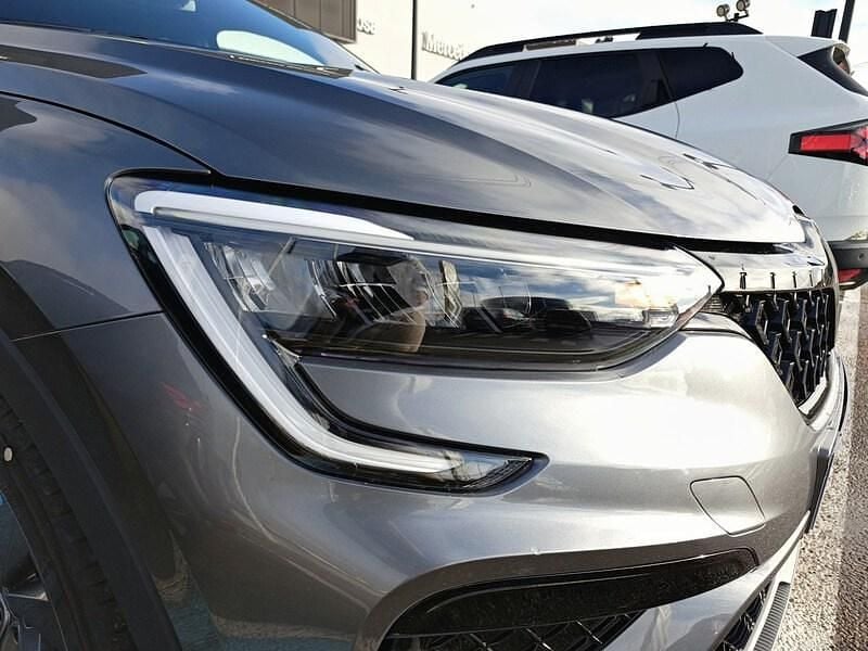 Usado Renault Arkana Techno 145 CV (106 kW) 2025 Gris SUV