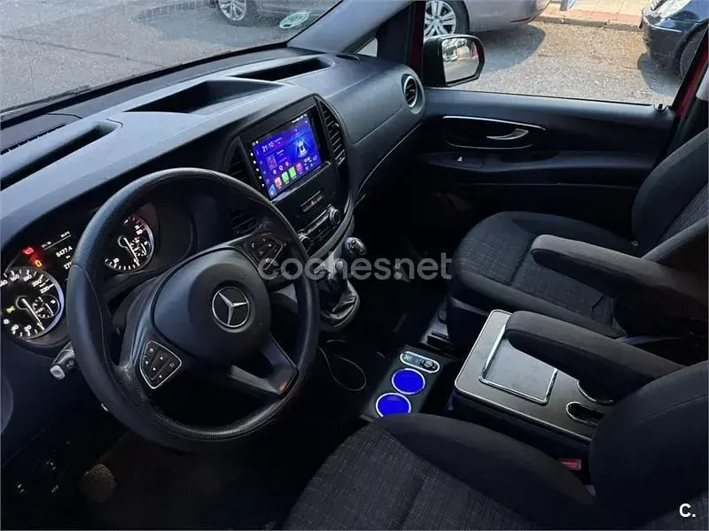 Usado Mercedes Vito Marco Polo 88 CV (64 kW) 2019 Rojo Van