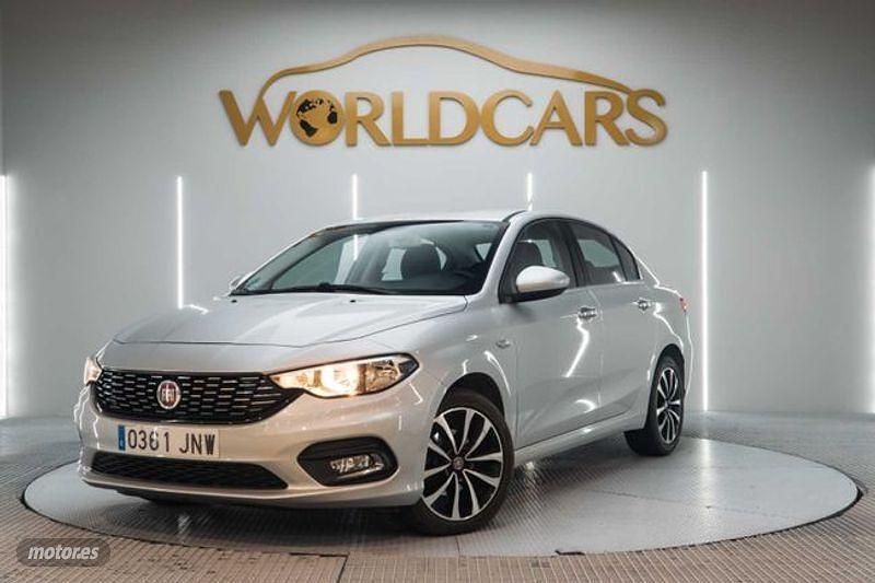 Usado Fiat Tipo 120 CV (88 kW) 2016 Gris Berlina