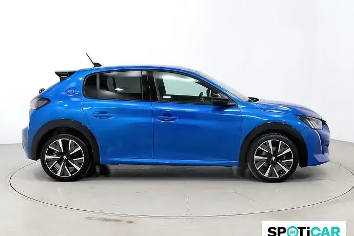 Usado Peugeot 208 GT-line 100 CV (73 kW) 2019 Azul Utilitario