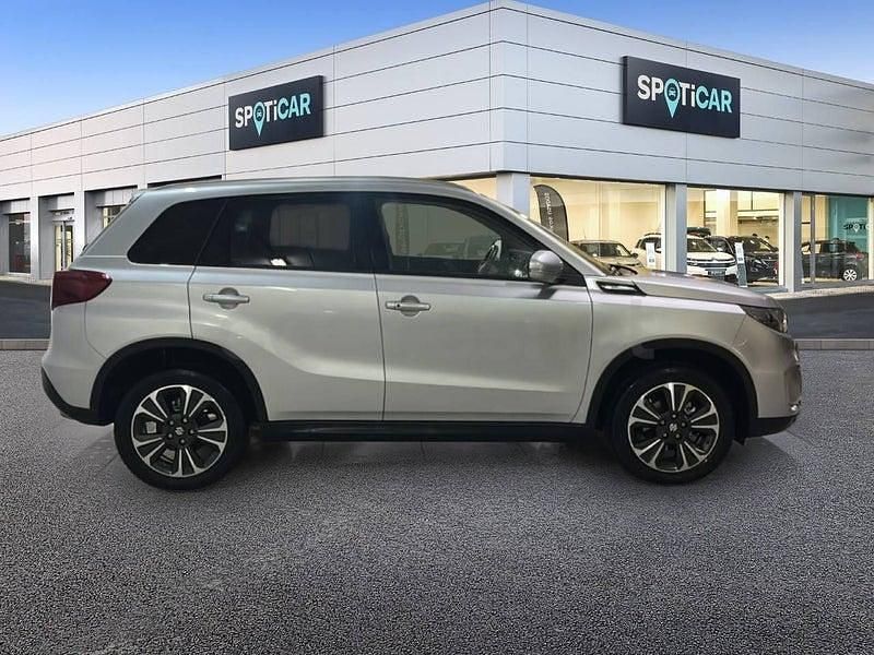 Usado Suzuki Vitara 129 CV (94 kW) 2021 Gris / plata SUV