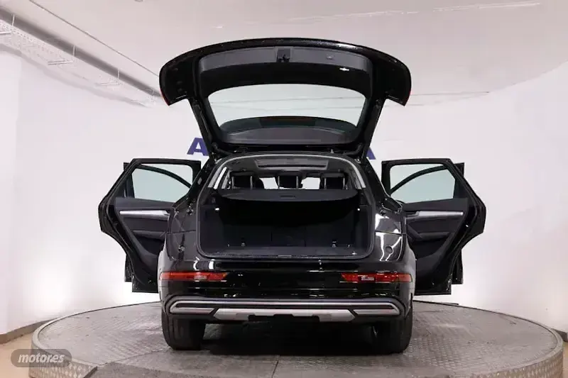 Usado Audi Q5 299 CV (219 kW) 2022 Negro SUV