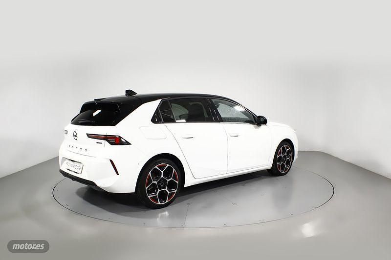 Usado Opel Astra 181 CV (133 kW) 2023 Blanco