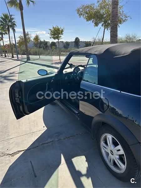 Usado Mini One Cabriolet 90 CV (66 kW) 2008 Negro Descapotable