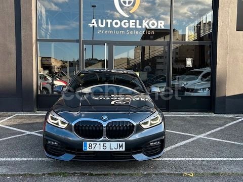 Usado BMW 118 150 CV (110 kW) 2020 Gris / plata Utilitario