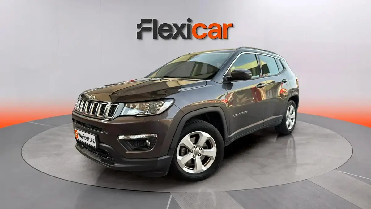 Usado Jeep Compass Longitude 120 CV (88 kW) 2018 Gris SUV