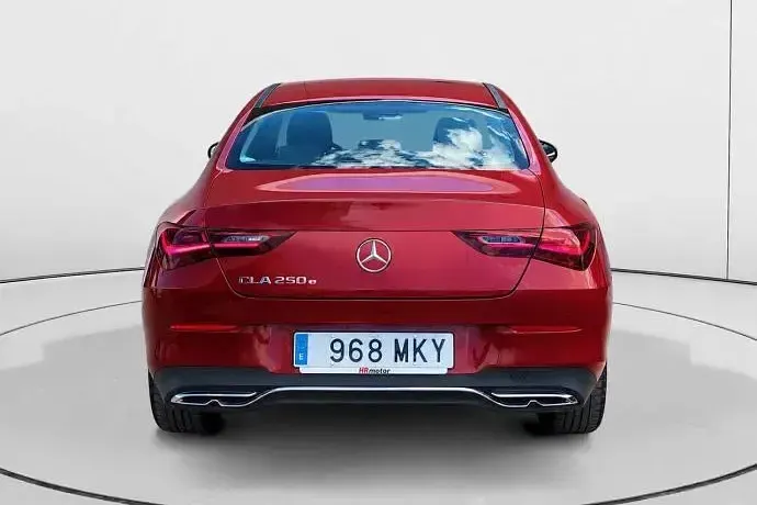 Usado Mercedes CLA250 218 CV (160 kW) 2023 Berlina