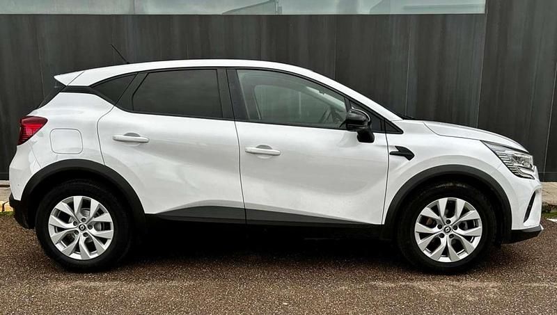 Usado Renault Captur Intens 101 CV (74 kW) 2022 Blanco SUV