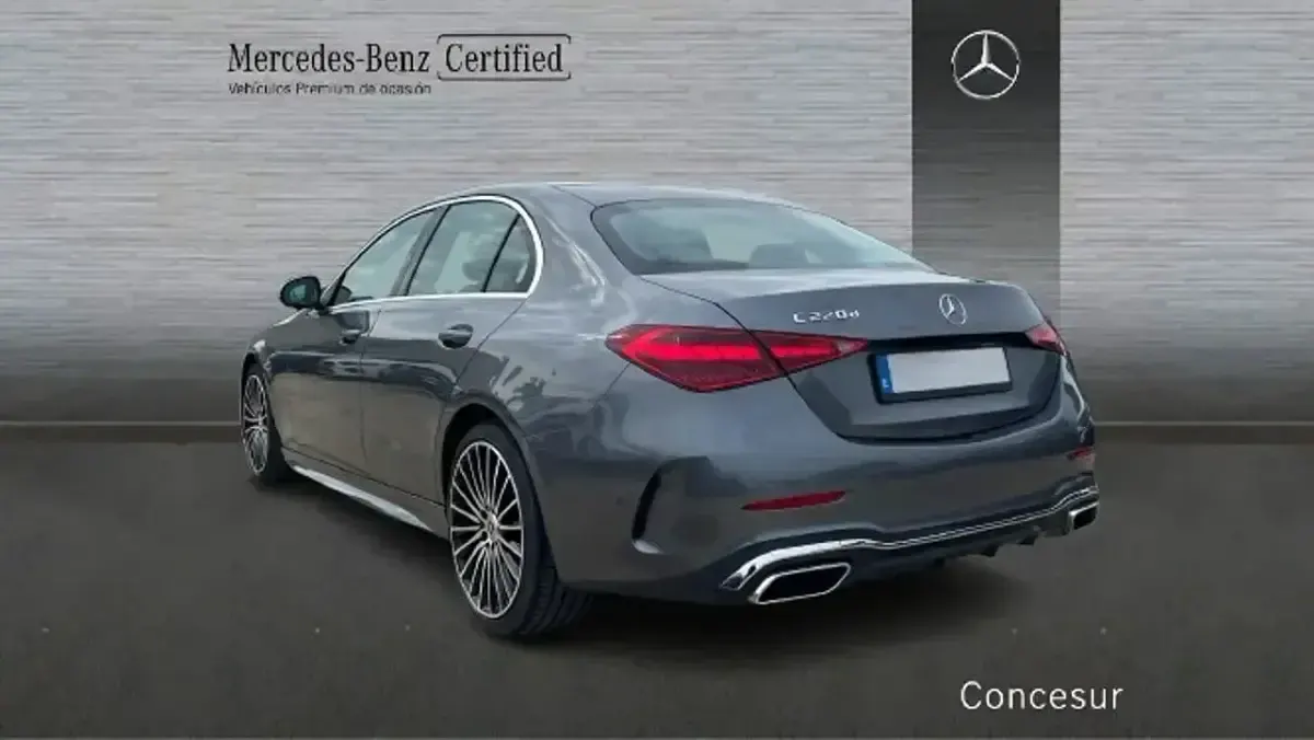 Usado Mercedes C220 AMG line 200 CV (147 kW) 2024 Gris selenita Berlina