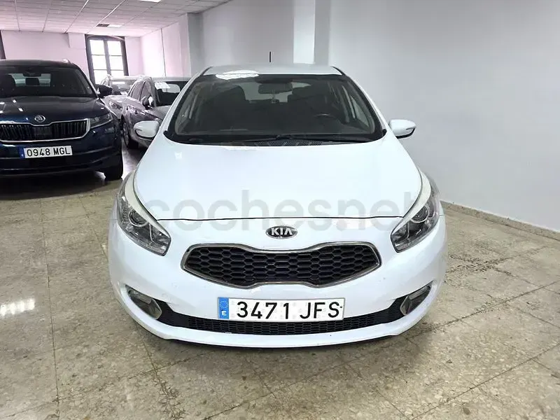 Usado Kia Ceed GT 128 CV (94 kW) 2015 Blanco Berlina