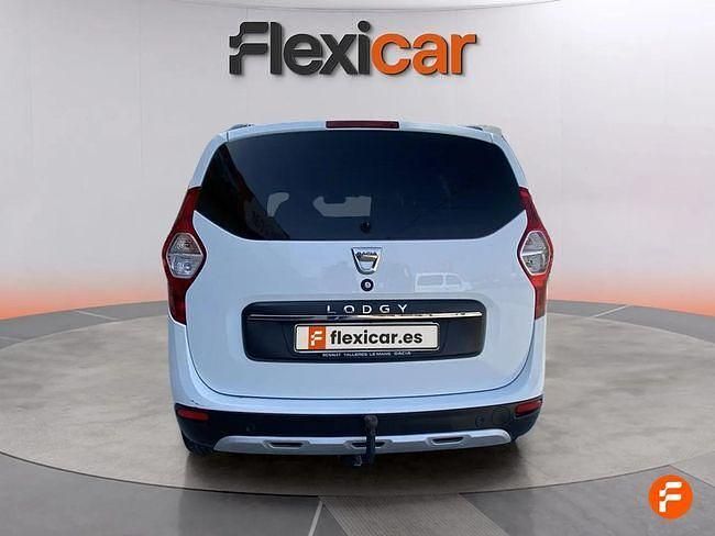 Usado Dacia Lodgy Comfort 115 CV (84 kW) 2022 Blanco Monovolumen