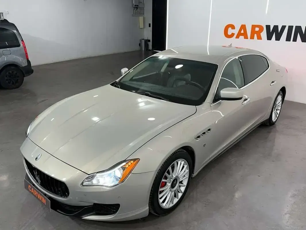 Usado Maserati Quattroporte 275 CV (202 kW) 2014 Beige Berlina