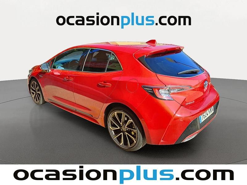 Usado Toyota Corolla Advance 180 CV (132 kW) 2019 Rojo Utilitario