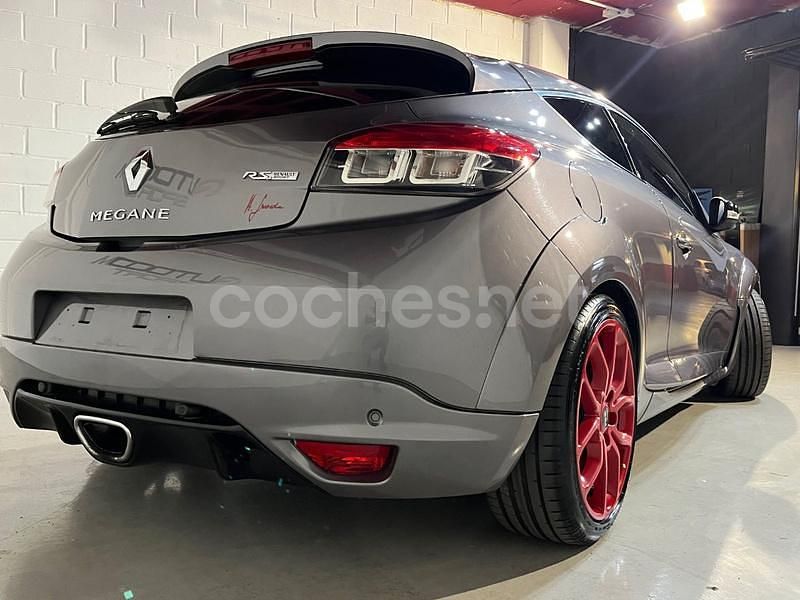 Gris / plata Usado 2014 Renault Mégane R.S. Coupe | 21.500 € - Imagen 1/4