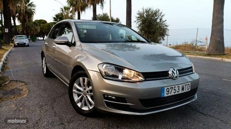 Plateado Usado 2016 VW Golf VII Comfortline Utilitario | 11.700 € (Precio justo) - Imagen 1/4