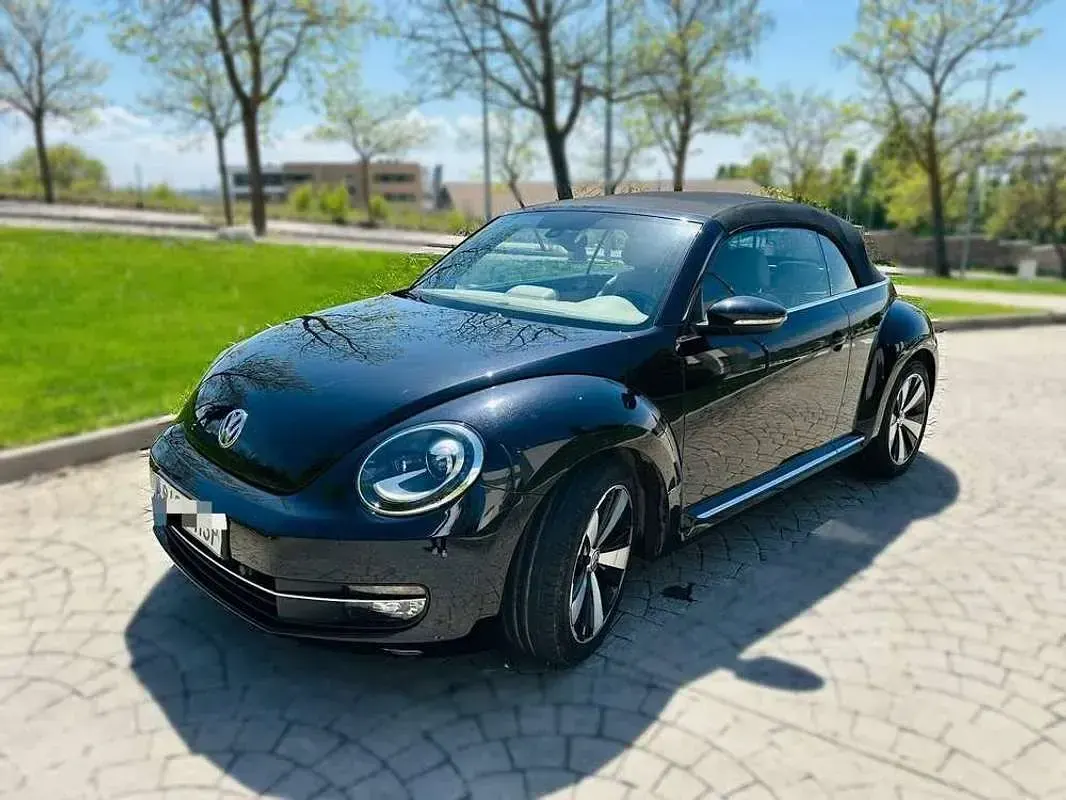 Usado VW Beetle Sport 140 CV (102 kW) 2013 Negro Utilitario