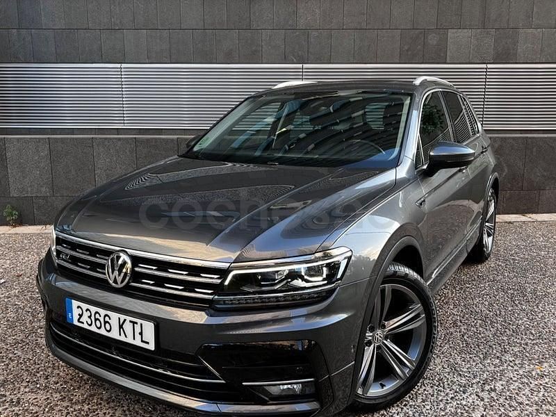 Usado VW Tiguan Sportline 150 CV (110 kW) 2019 Gris / plata SUV