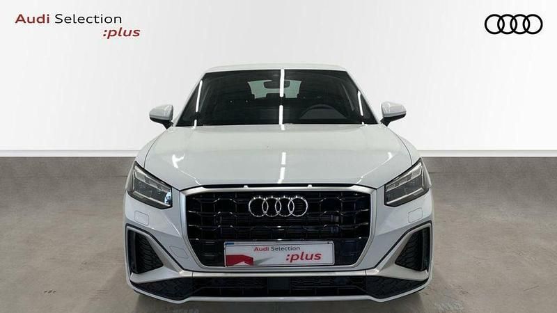 Usado Audi Q2 Ambiente 150 CV (110 kW) 2023 Blanco SUV