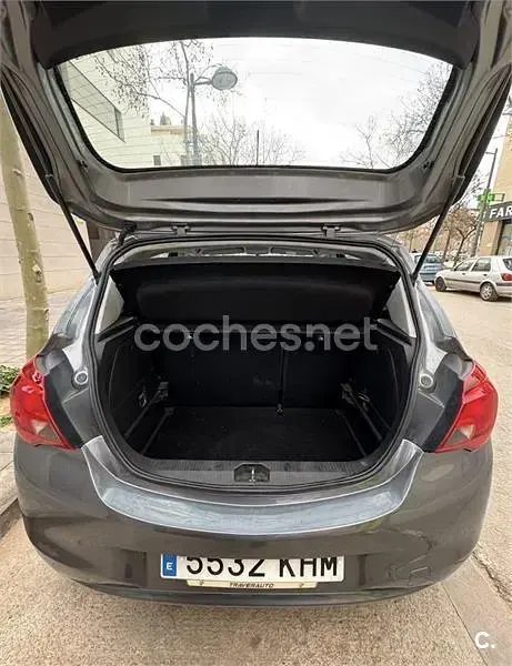 Usado Opel Corsa Selective 90 CV (66 kW) 2018 Gris / plata Utilitario