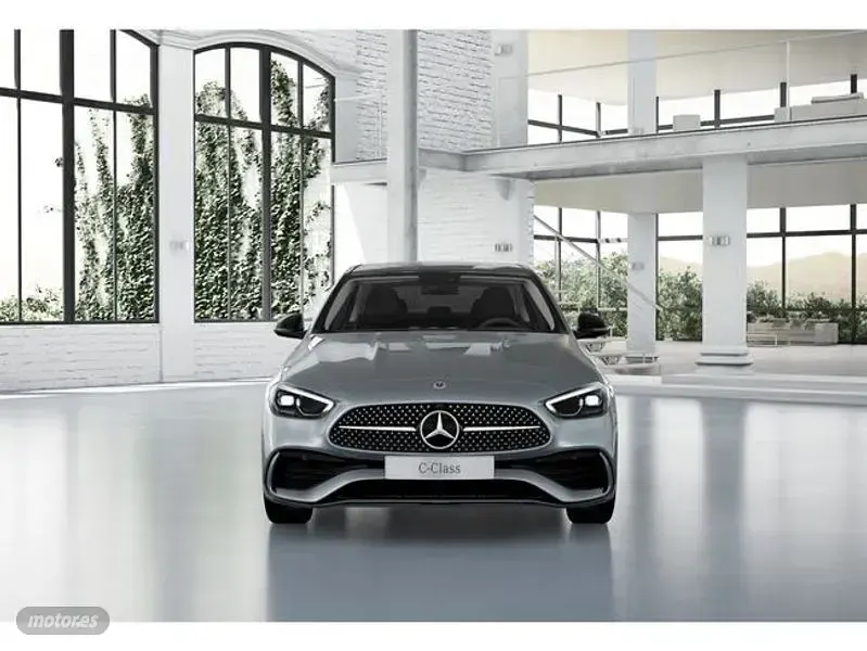 Usado Mercedes C220 197 CV (144 kW) 2025 Plateado Berlina