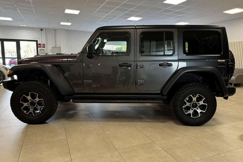 Käytetty Jeep Wrangler Unlimited Rubicon 284 HP (208 kW) 2019 Harmaa Katumaasturi