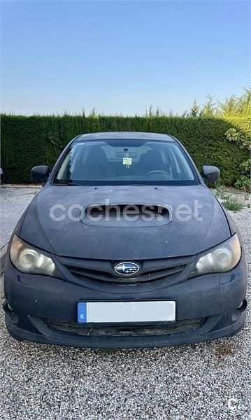 Negro Usado 2011 Subaru Impreza Berlina | 4500 € (Precio justo) - Imagen 1/4