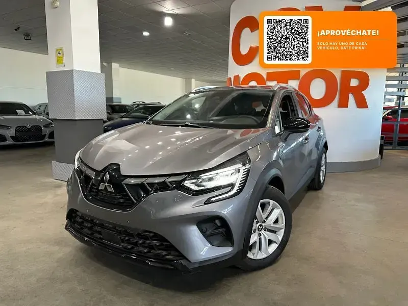 Usado Mitsubishi ASX Spirit 91 CV (66 kW) 2023 Gris / plata SUV