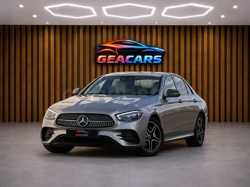 Käytetty Mercedes E220 194 HP (142 kW) 2021 Harmaa Sedan