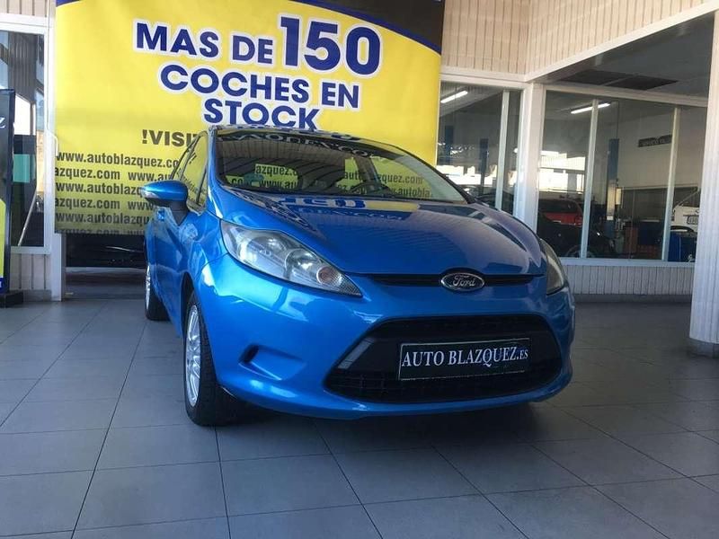 Azul Usado 2009 Ford Fiesta Trend Utilitario | 6800 € - Imagen 1/4