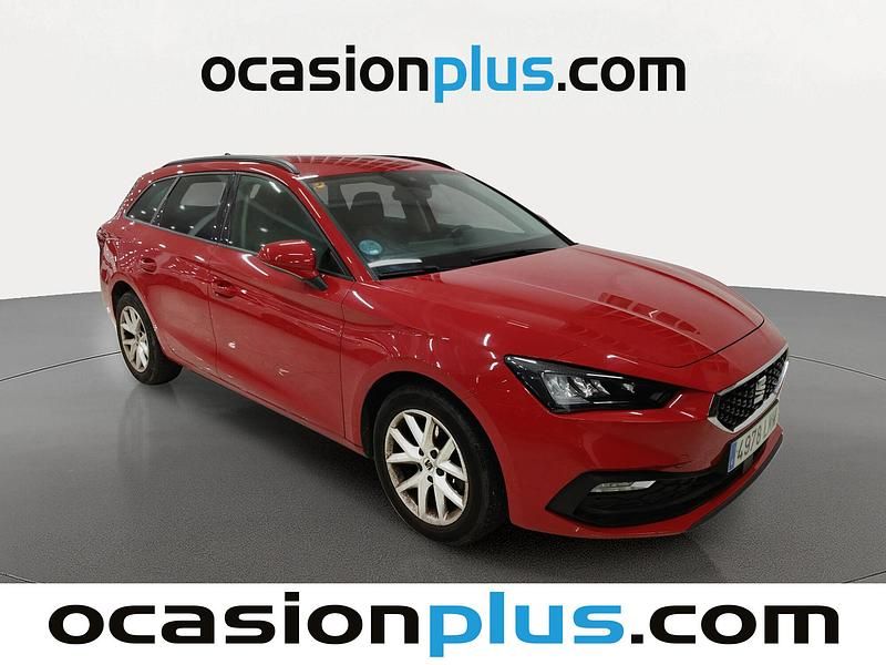 Usado Seat Leon Style 130 CV (95 kW) 2021 Azul Familiar