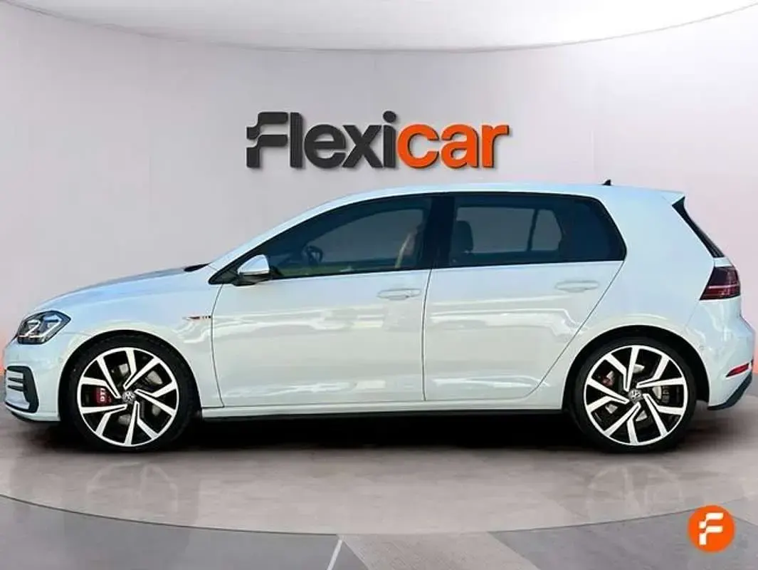Käytetty VW Golf VII GTI 245 HP (180 kW) 2018 Valkoinen Viistoperä
